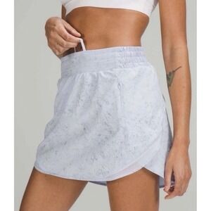 Lululemon Hotty Hot High-Rise Skirt Size 12 Gravel Dust Pastel Blue Skort